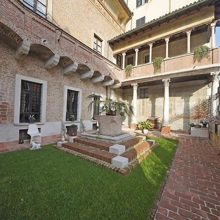 Foresteria Palazzo Guazzoni Zaccaria Cremona Eksteriør bilde