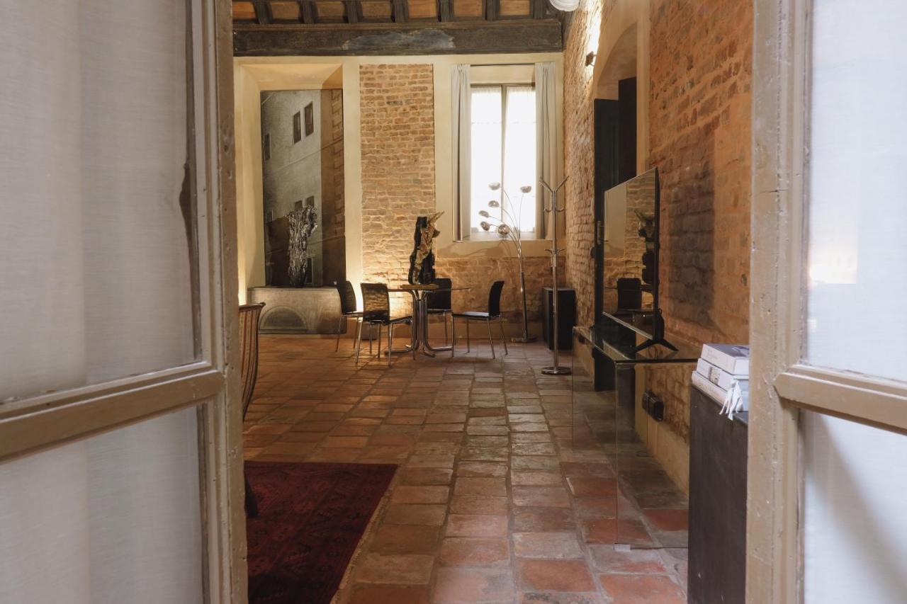 Foresteria Palazzo Guazzoni Zaccaria Cremona Eksteriør bilde